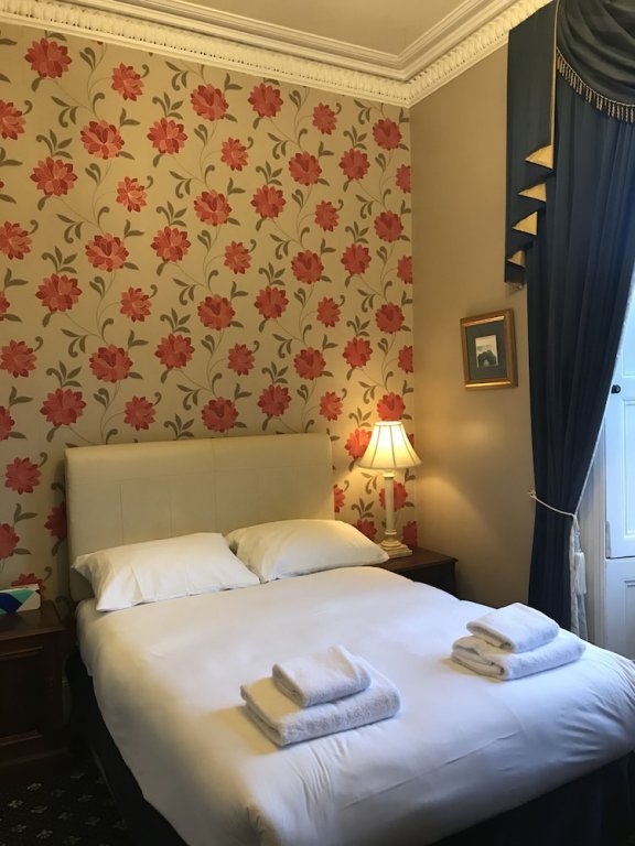 Фото The Alexander Guest House