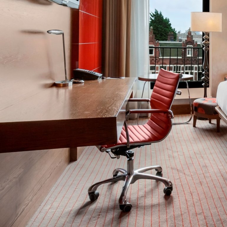 Фото Hilton The Hague