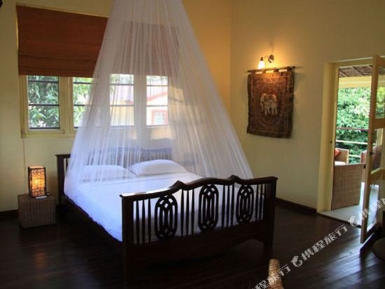 Фото Alamanda Inn Boutique Hotel And French Restaurant