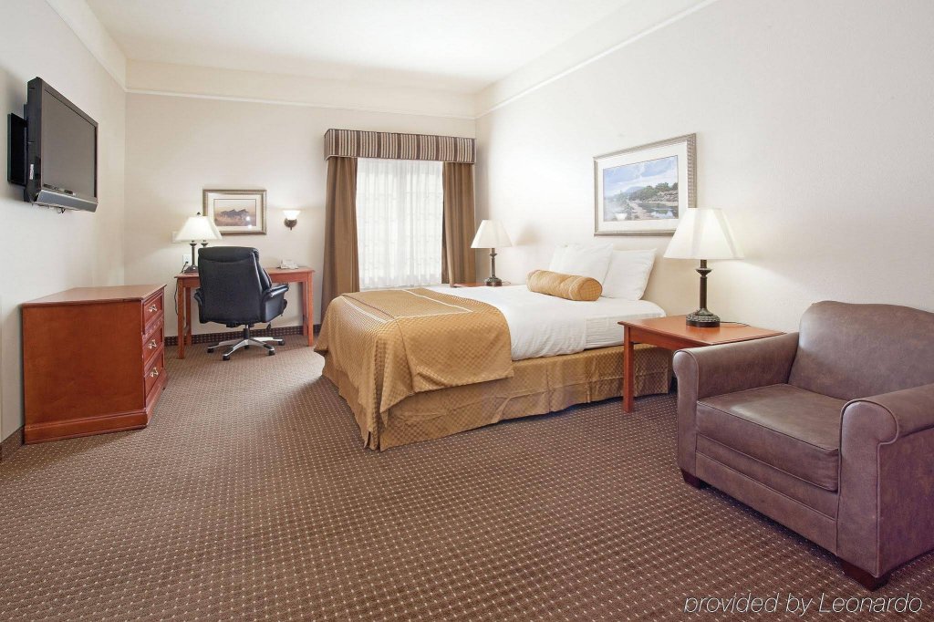 Фото La Quinta Inn & Suites by Wyndham St. George