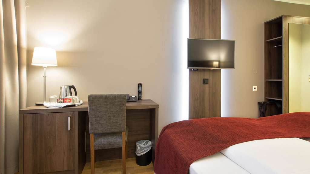 Фото Park Inn by Radisson Oslo Airport Hotel West