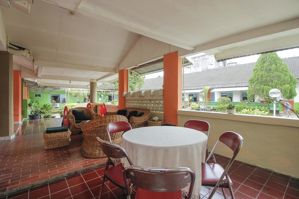 Фото Oyo 358 Hotel Martani