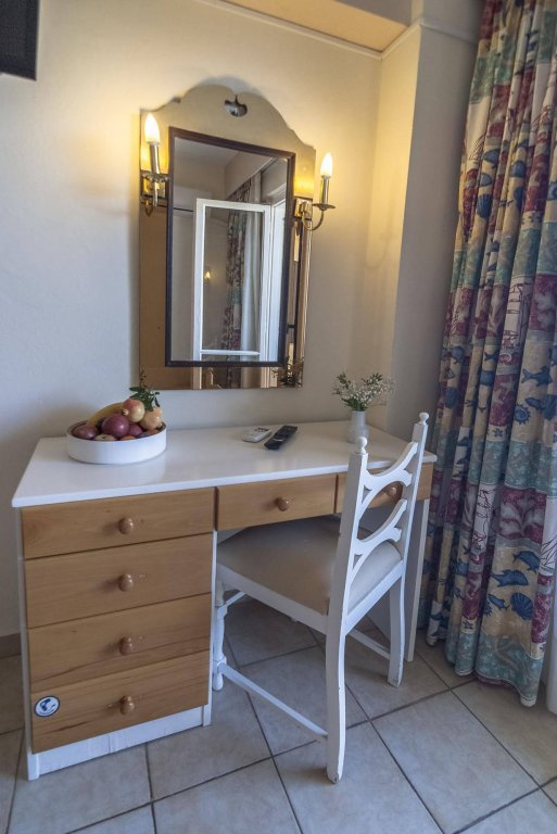 Фото Messonghi Beach Hotel