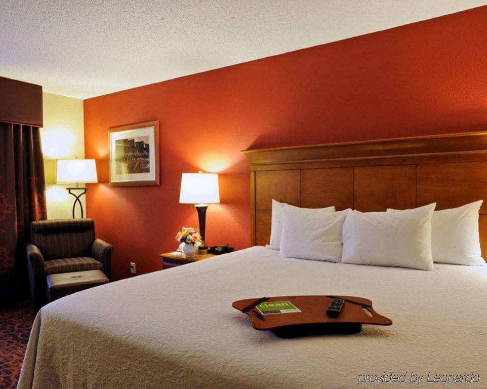 Фото Hampton Inn Louisville Downtown