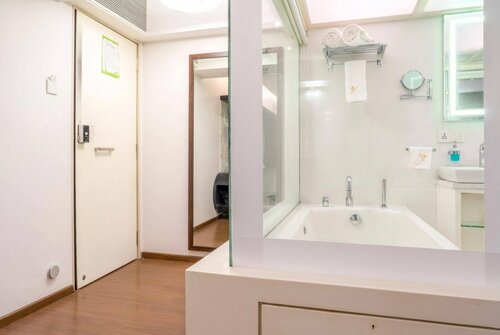 Гостиница Hotel Metropolis в Мумбаи