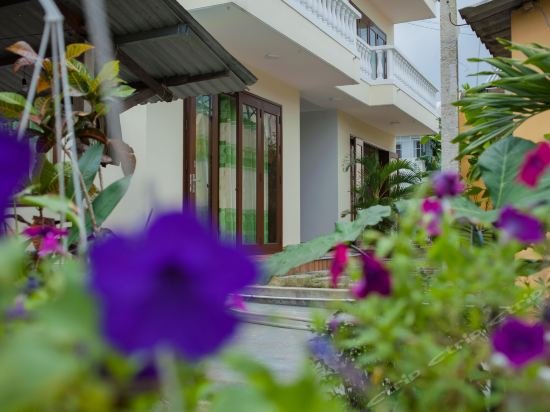 Фото Гостевой Дом Petunia Garden Homestay