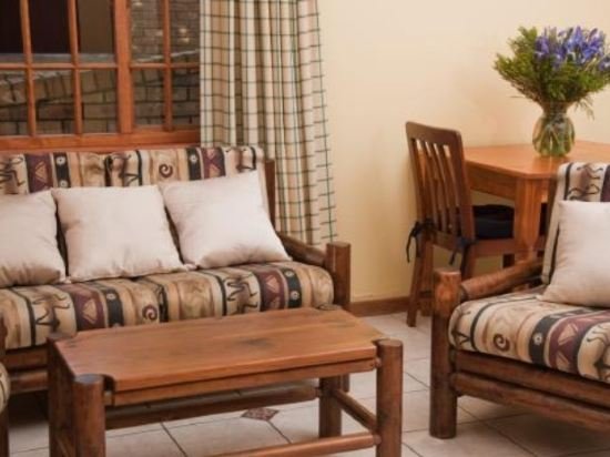 Фото At Winkfield House