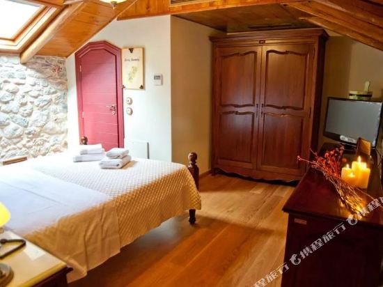 Фото Hatzipanayiotis