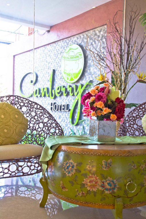 Фото Canberry Hotel