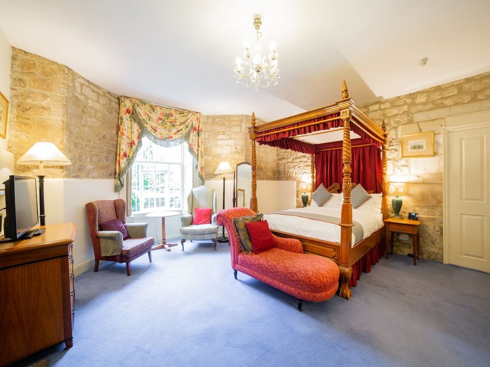 Фото Oyo Bailbrook Lodge