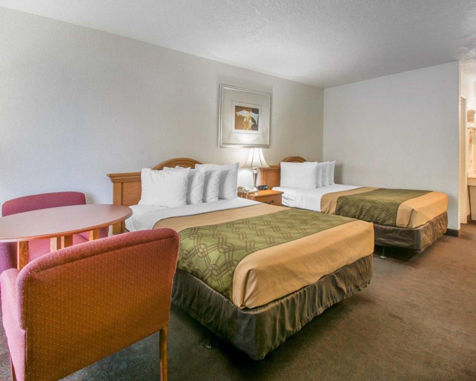 Фото Econo Lodge Airport at Rj Stadium
