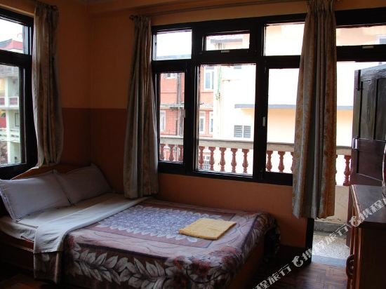 Фото Kathmandu Peace Guest House