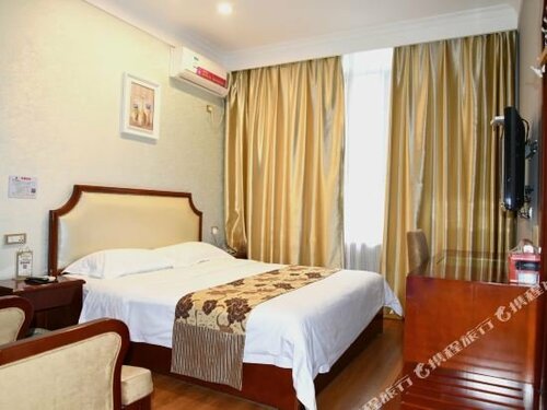 Гостиница GreenTree Alliance ShiYan Middle BeiJing Road Jinling International Hotel в Шияни