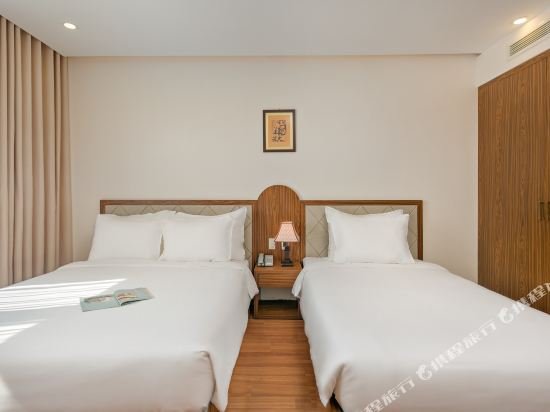 Фото De L'amour Hotel