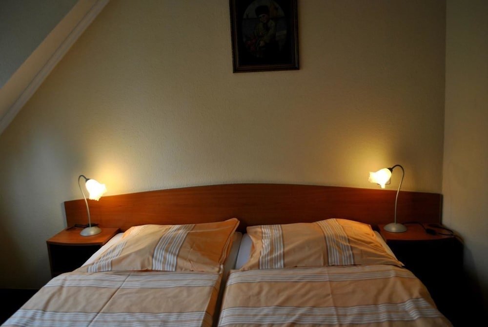 Фото Barokk Antik Panzió