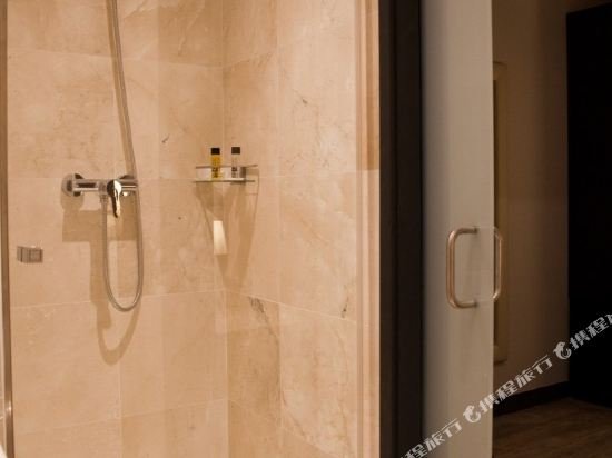 Фото May Ramblas Barcelona