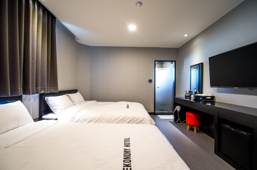 Фото Ekonomy Hotel Sokcho