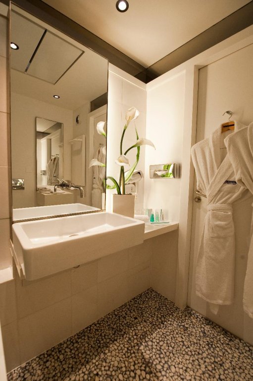 Фото Hotel Beau Rivage