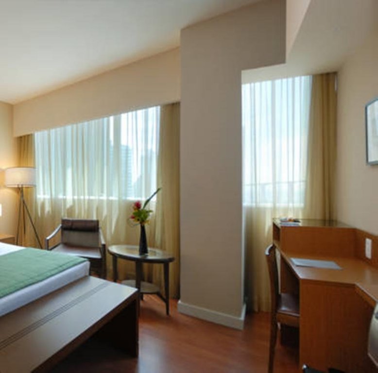 Фото Golden Tulip Porto Vitória