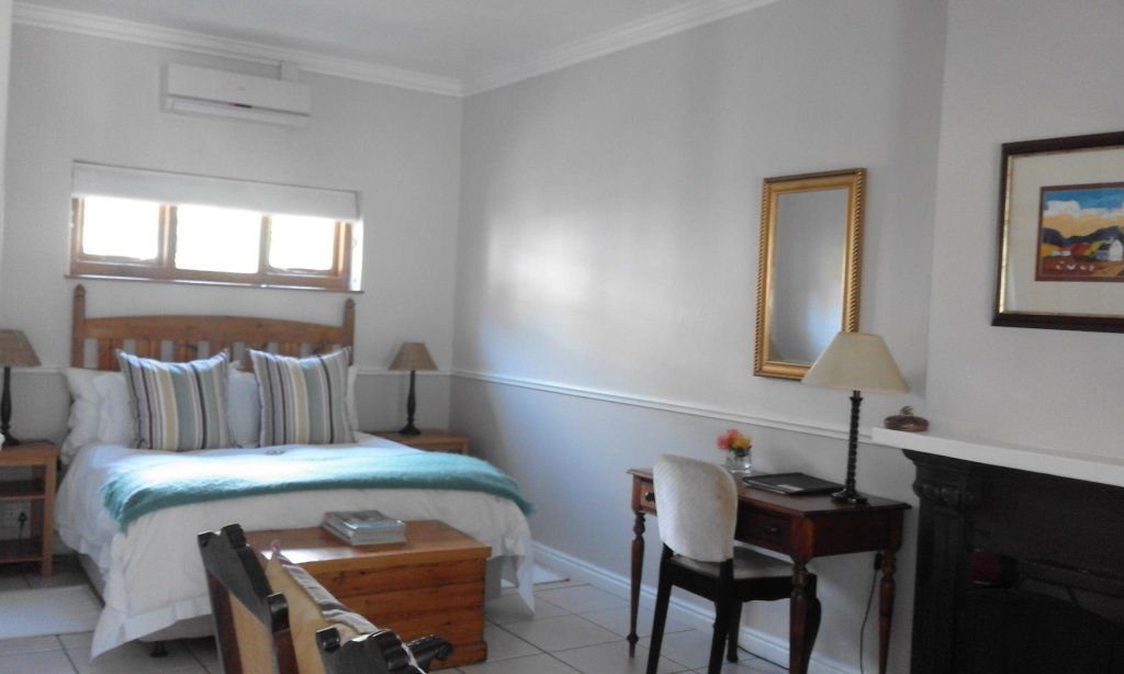 Фото Montagu Vines Guest House