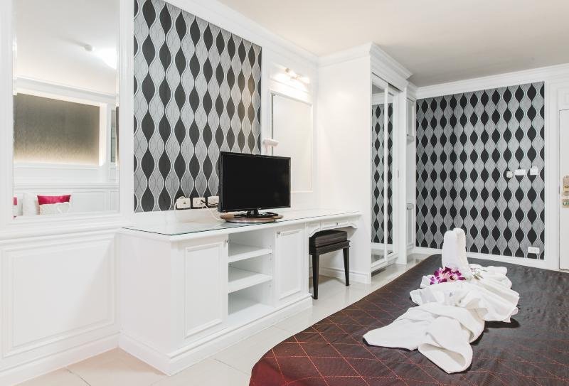 Фото Convenient Park Bangkok