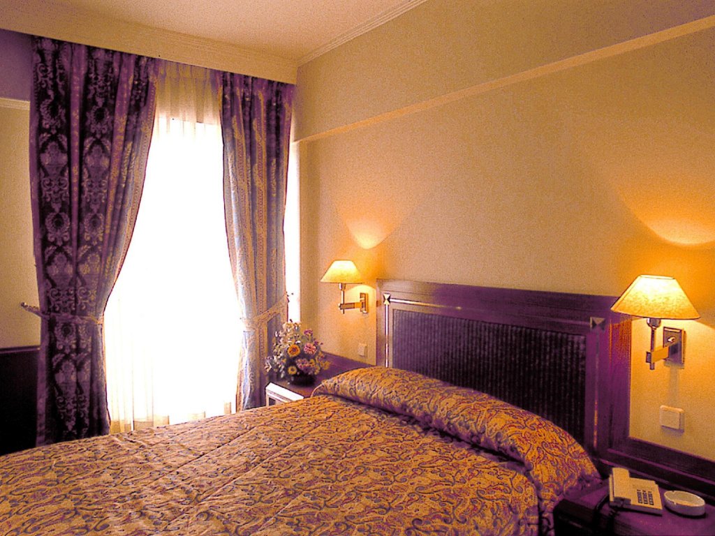 Фото Savoy Hotel