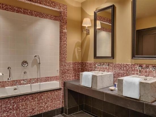 Фото Hotel Des Indes, a Luxury Collection Hotel, The Hague