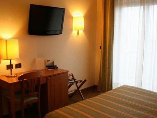 Фото Hotel Savant