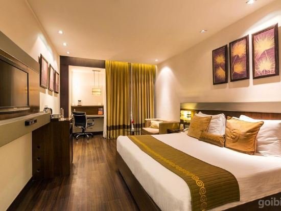 Фото Shervani Hotel Nehru Place