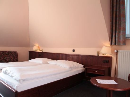 Фото Hotel Lonac