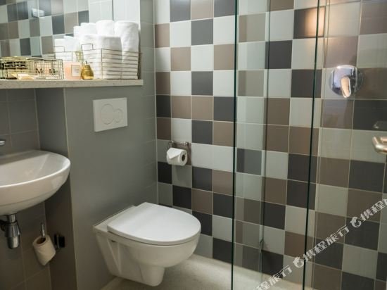 Фото Linden Hotel