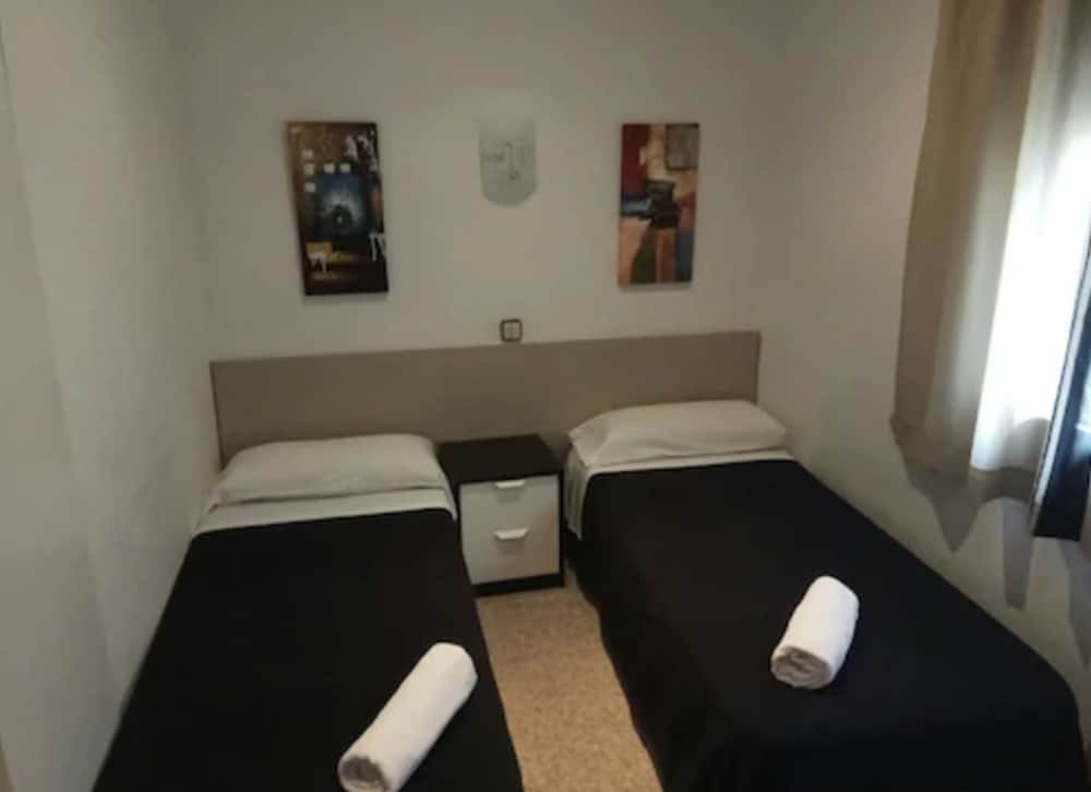 Фото Hostal Ruta de Francia