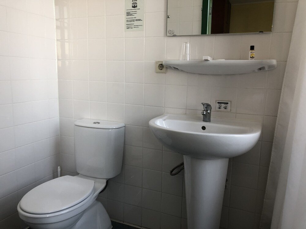 Фото New Ocean Paradise Hotel