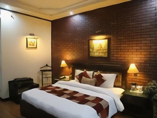 Фото Hotel Diplomat Residency