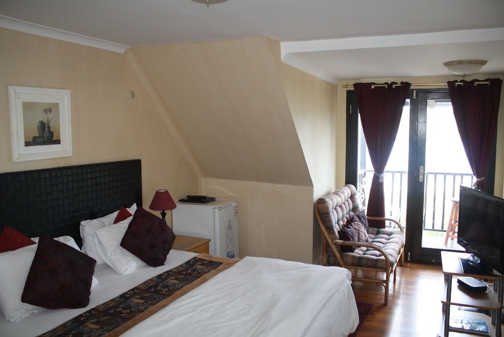 Фото Lagoon Lodge