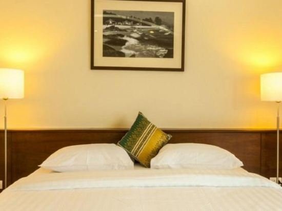 Фото Baannilrath Hotel