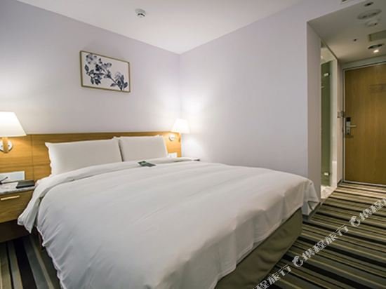 Фото The Carlton