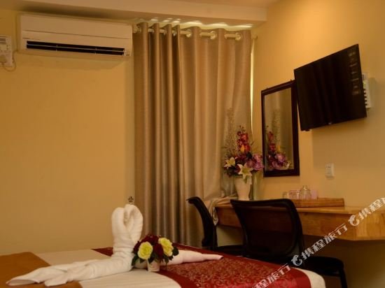 Фото Shwe Htee River View