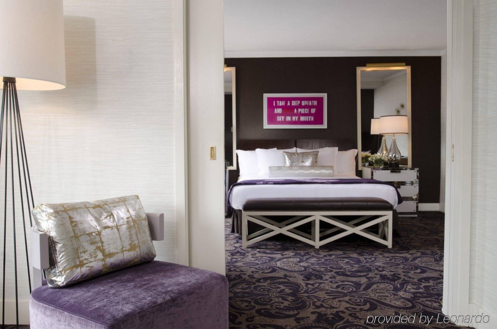 Фото 70 Park Avenue Hotel