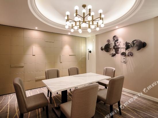 Фото Zhejiang Taizhou Marriott Hotel