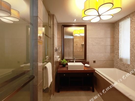 Фото Xiamen International Conference Center Hotel