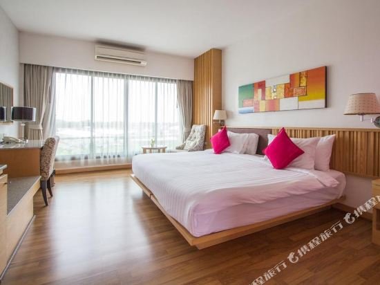 Фото Mamaison hotel