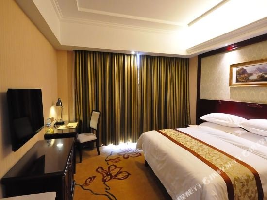 Фото Vienna Hotel Jinan Liancheng Square Branch