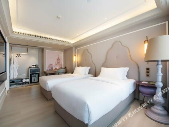 Hotel Mercure Harbin West Station, Harbin, photo