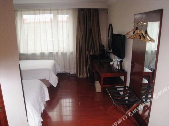 Фото GreenTree Inn Haerbin Railyway Station Express Hotel