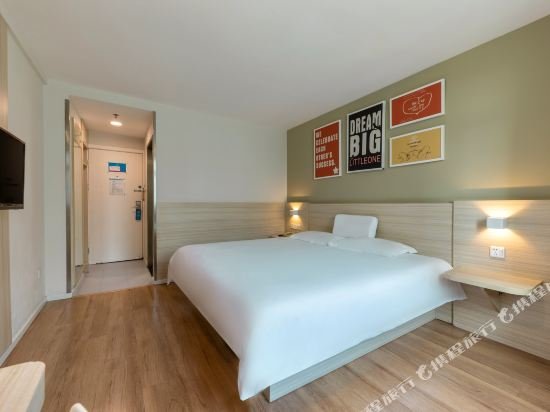 Фото HanTing Hotel Xiamen Wenzao Vientiane City