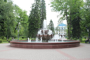 Merkez Meydan (Republic of Altai, Gorno-Altaysk, Tsentralny skver), parque de cultura y ocio