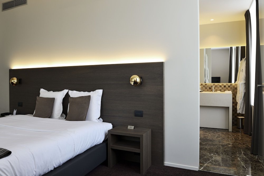 Фото Hotel Messeyne