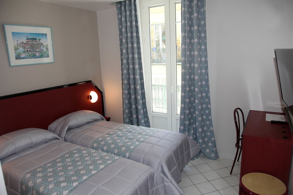 Фото Hotel Bristol