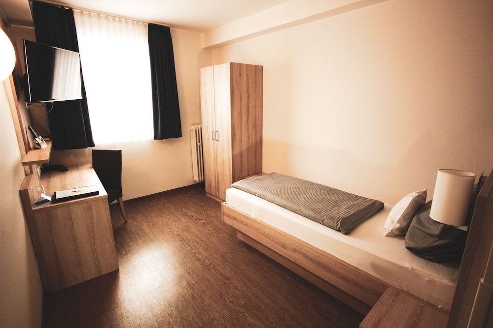 Фото Hotel Am Vogelsanger Weg